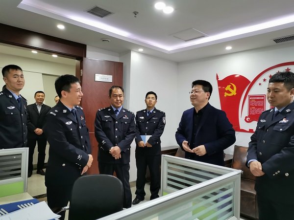 参观.jpg