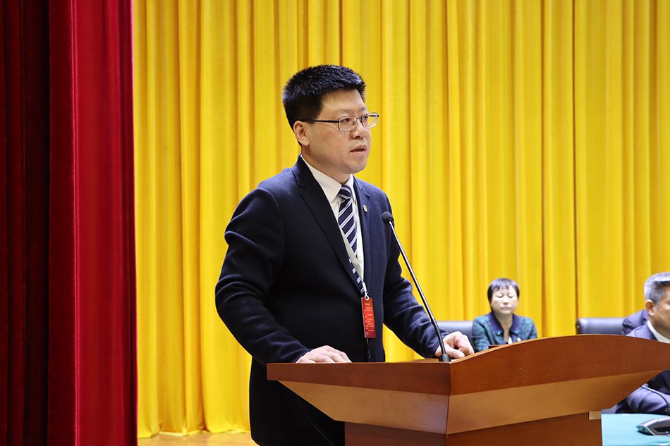 17郁会长连任会长讲话.jpg