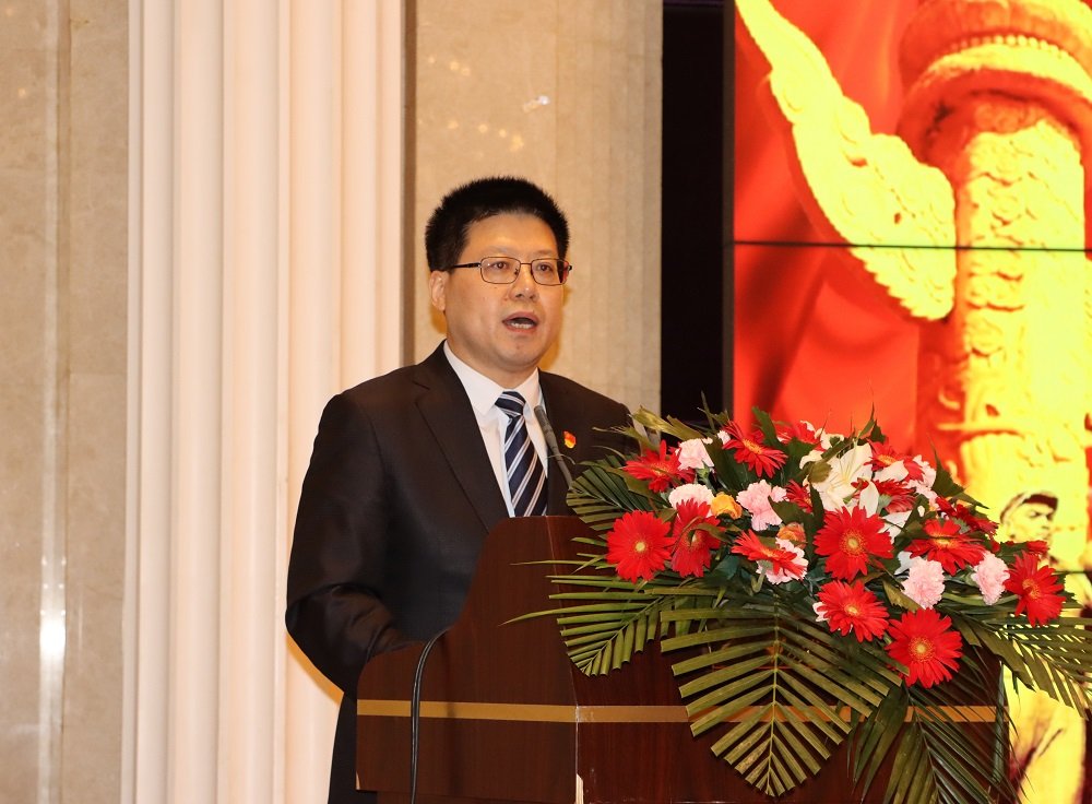 郁会长.JPG