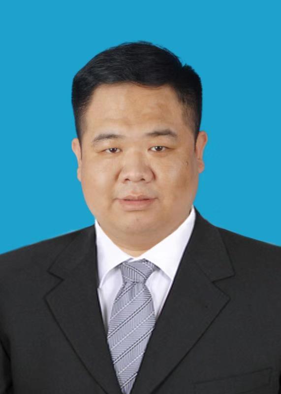 王磊