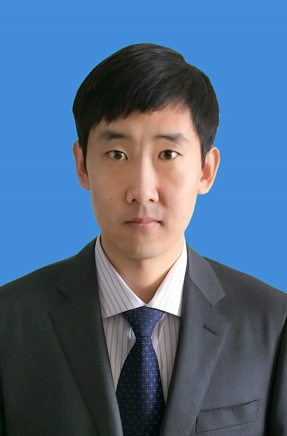 何鑫