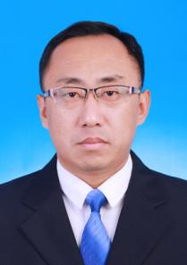 张国龙