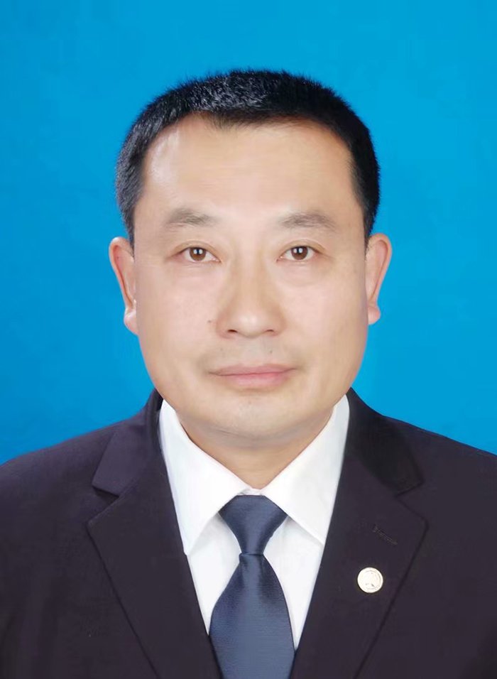 秦文东
