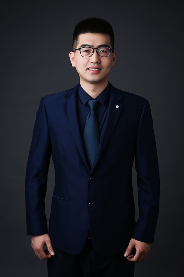 李成