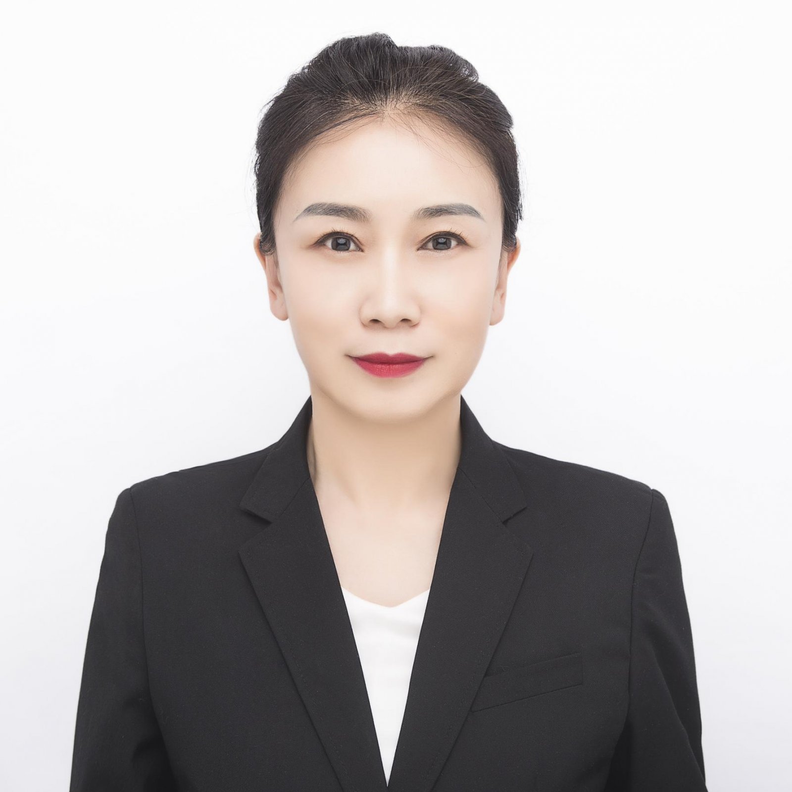 李彤彤